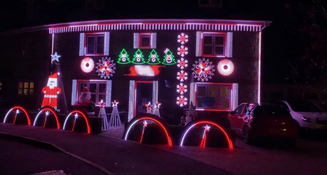 Video Christmas lights programmed to music in Four Marks